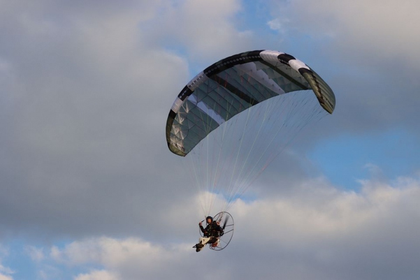 Wir erkaufen unseren Gleitschirm DUDEK V-King 23 ES Hike & Fly